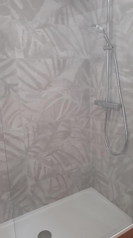 T3 Moderne Et Cosy Avec Linge Et Menage Compris Apartment โกเตอเรต์ ภายนอก รูปภาพ
